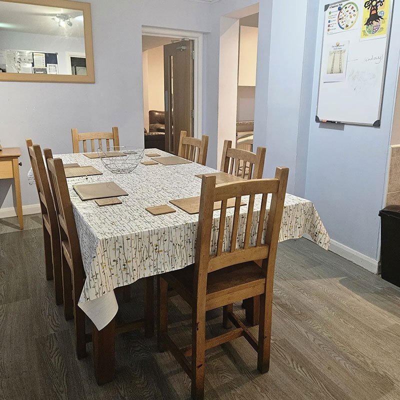 Welcoming dining room at Alexander House